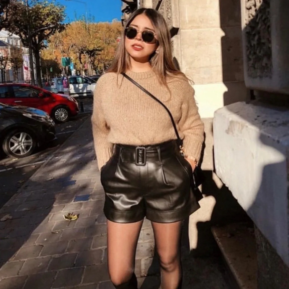 Zara black faux leather belted shorts size XLarge - Picture 3 of 7